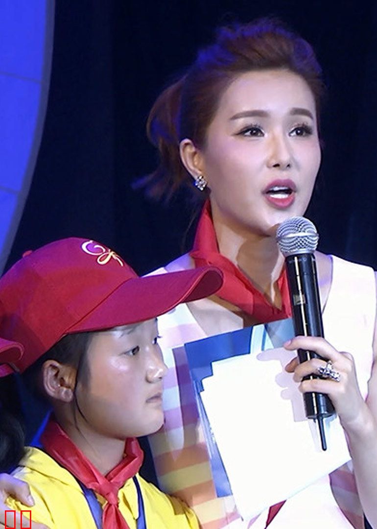 百位明星关注留守儿童